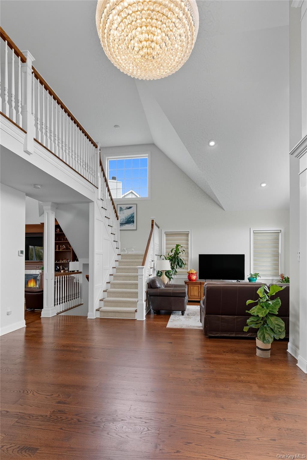 9 Fieldstone Court, Greenlawn, NY 11740