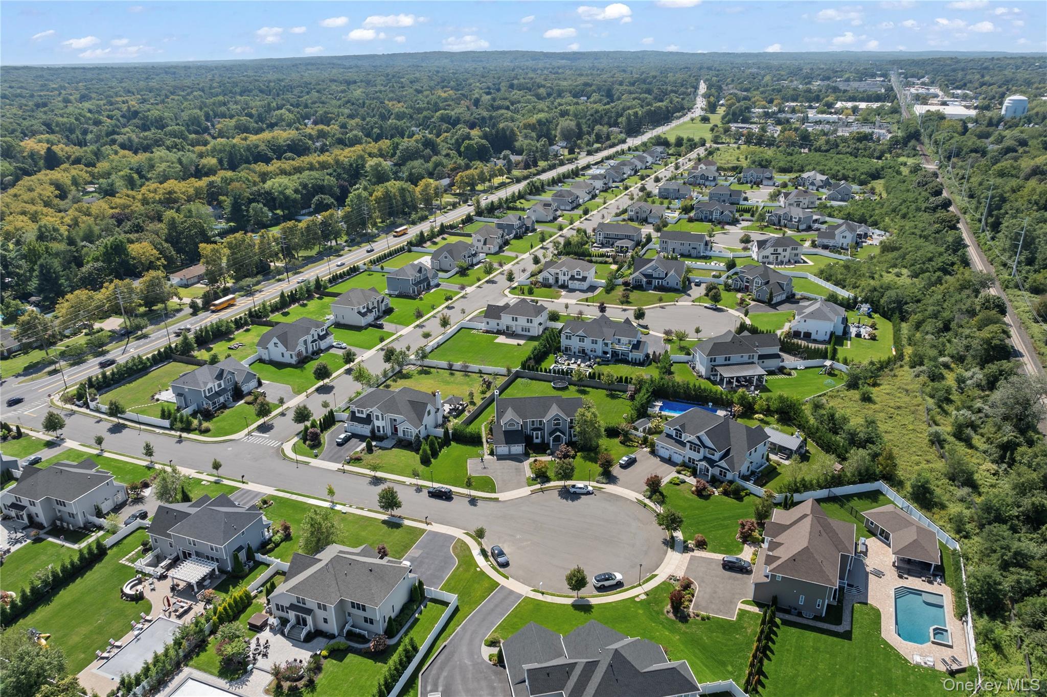 9 Fieldstone Court, Greenlawn, NY 11740