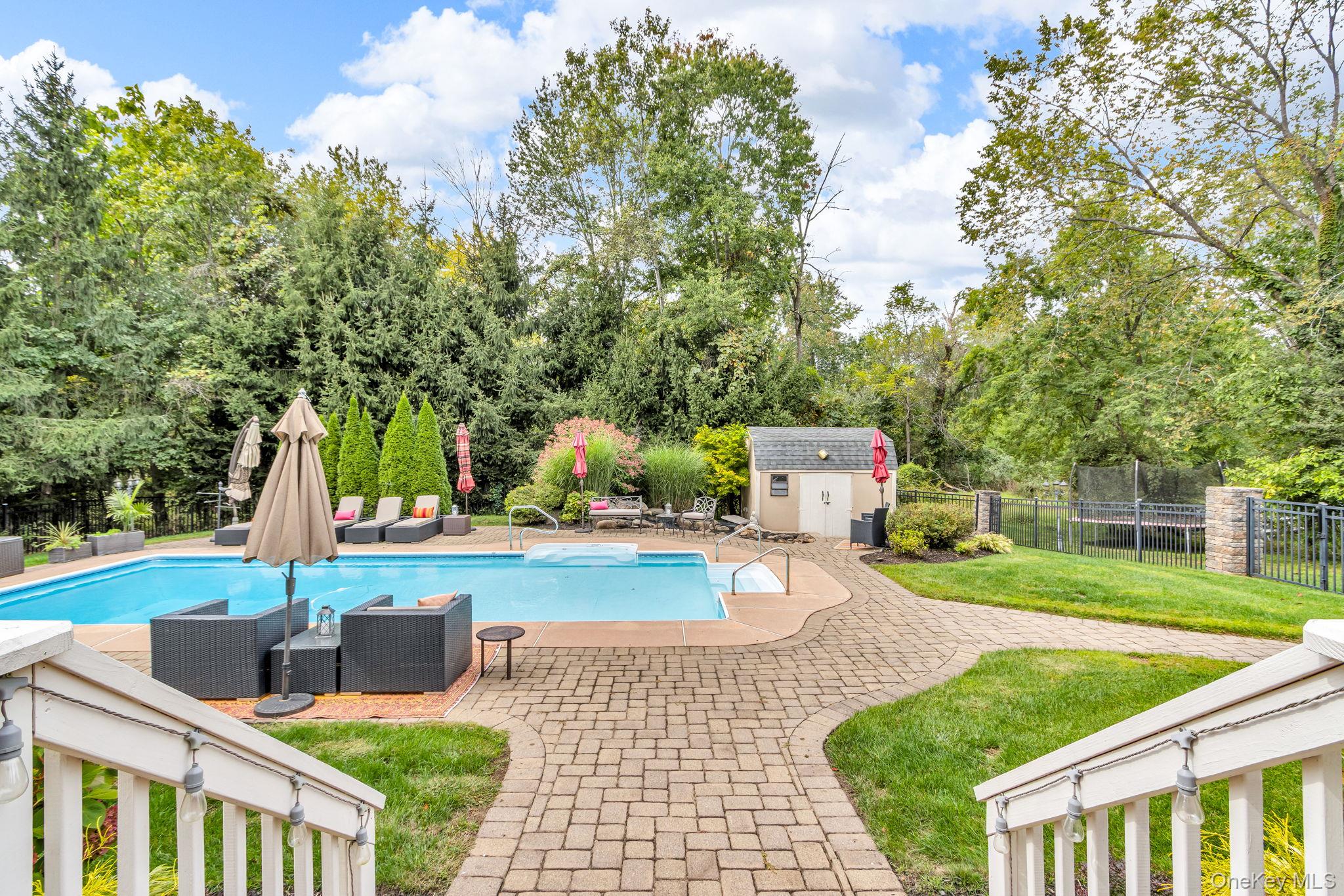 428 Greenbush Road N, Blauvelt, NY 10913