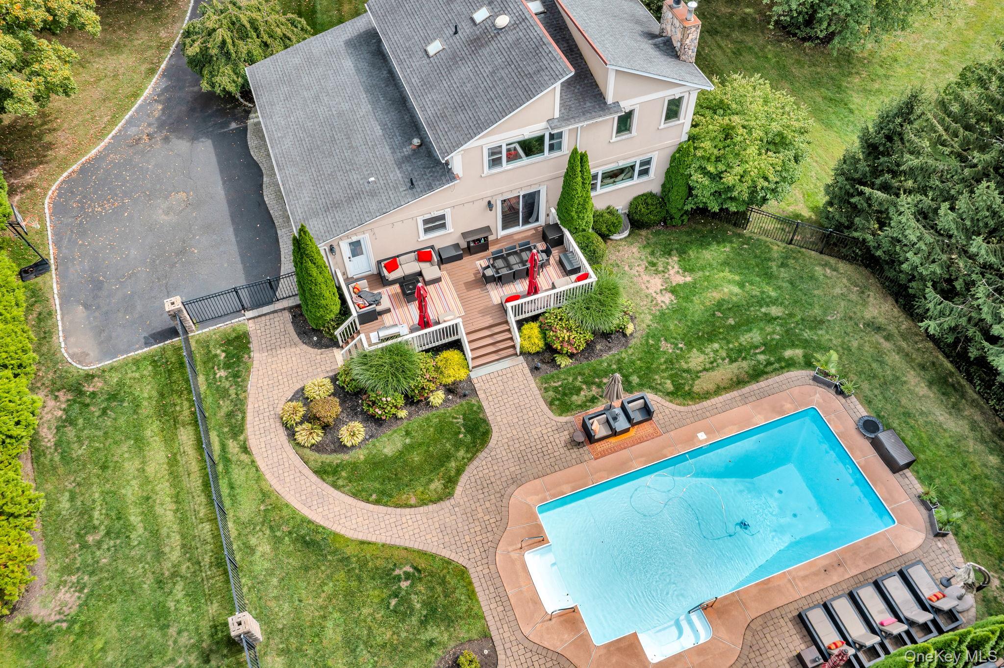 428 Greenbush Road N, Blauvelt, NY 10913