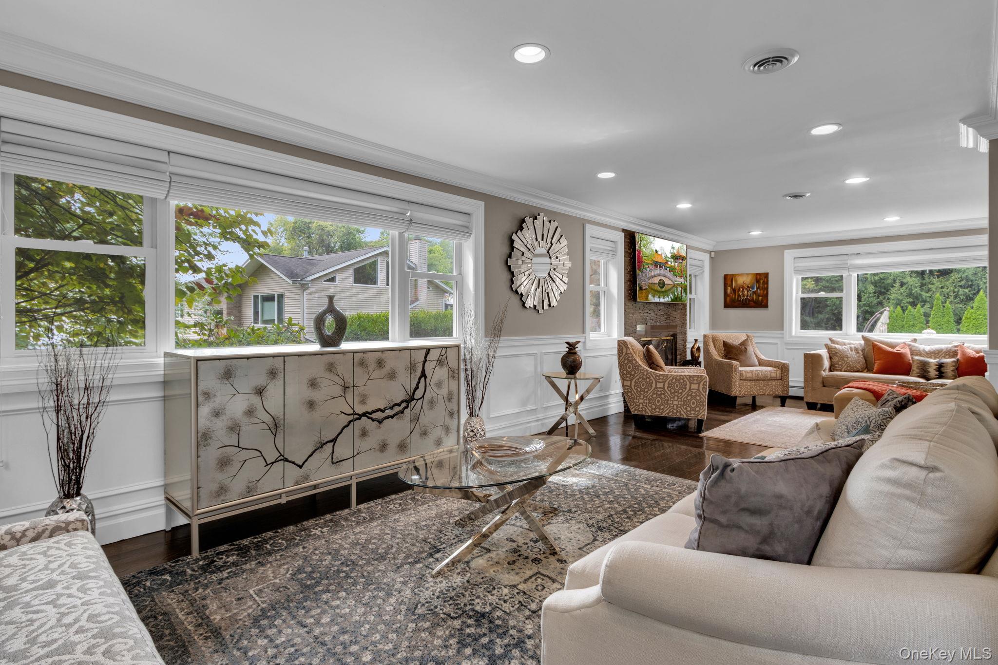 428 Greenbush Road N, Blauvelt, NY 10913