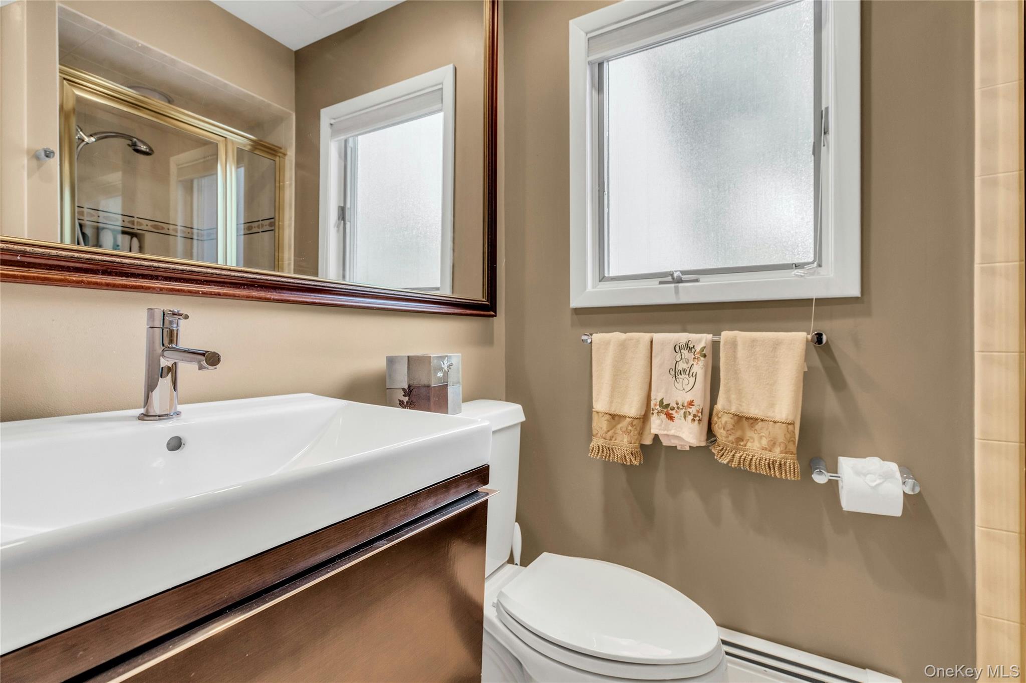 71 Hofstra Drive, Plainview, NY 11803