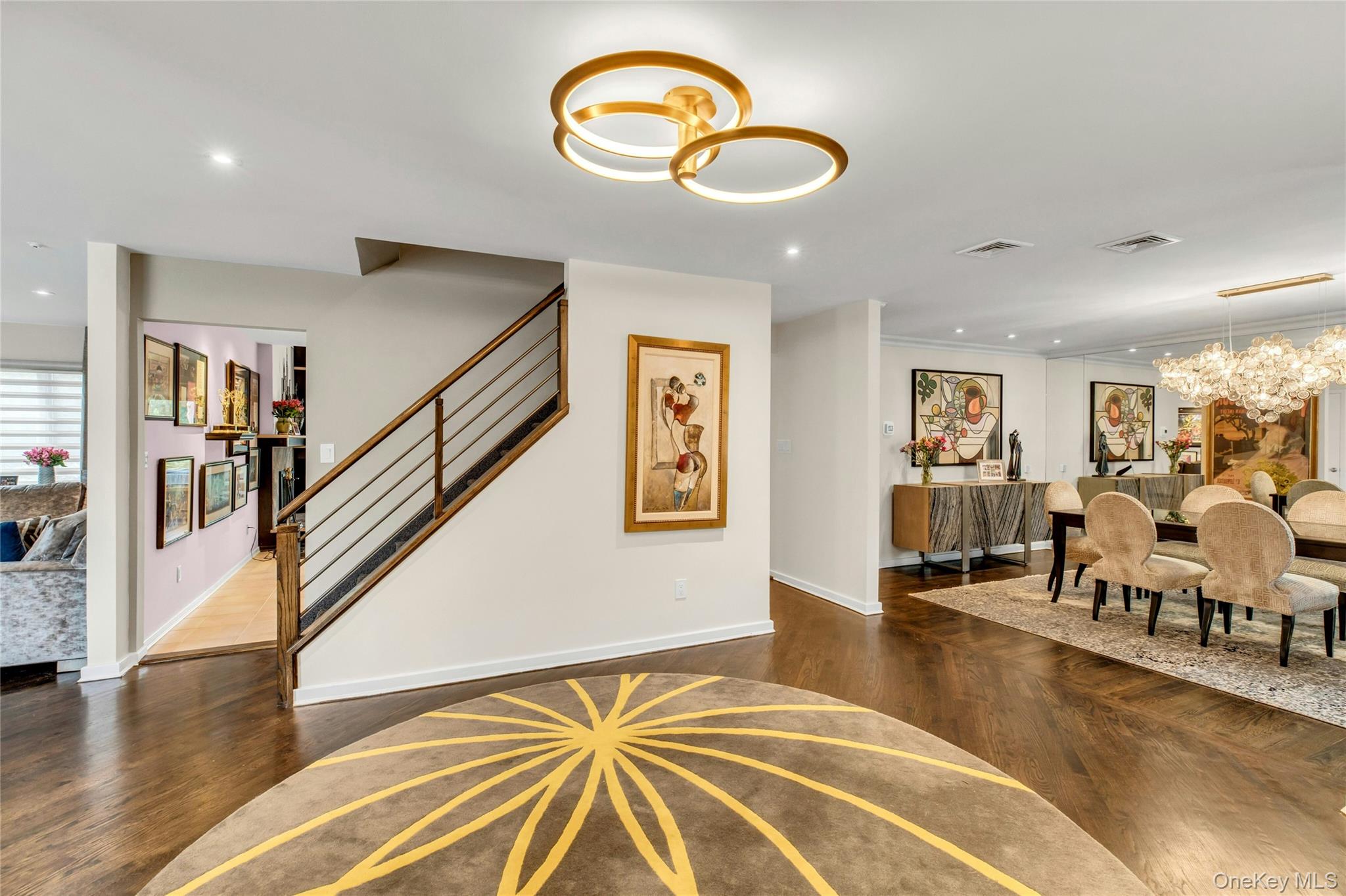 71 Hofstra Drive, Plainview, NY 11803