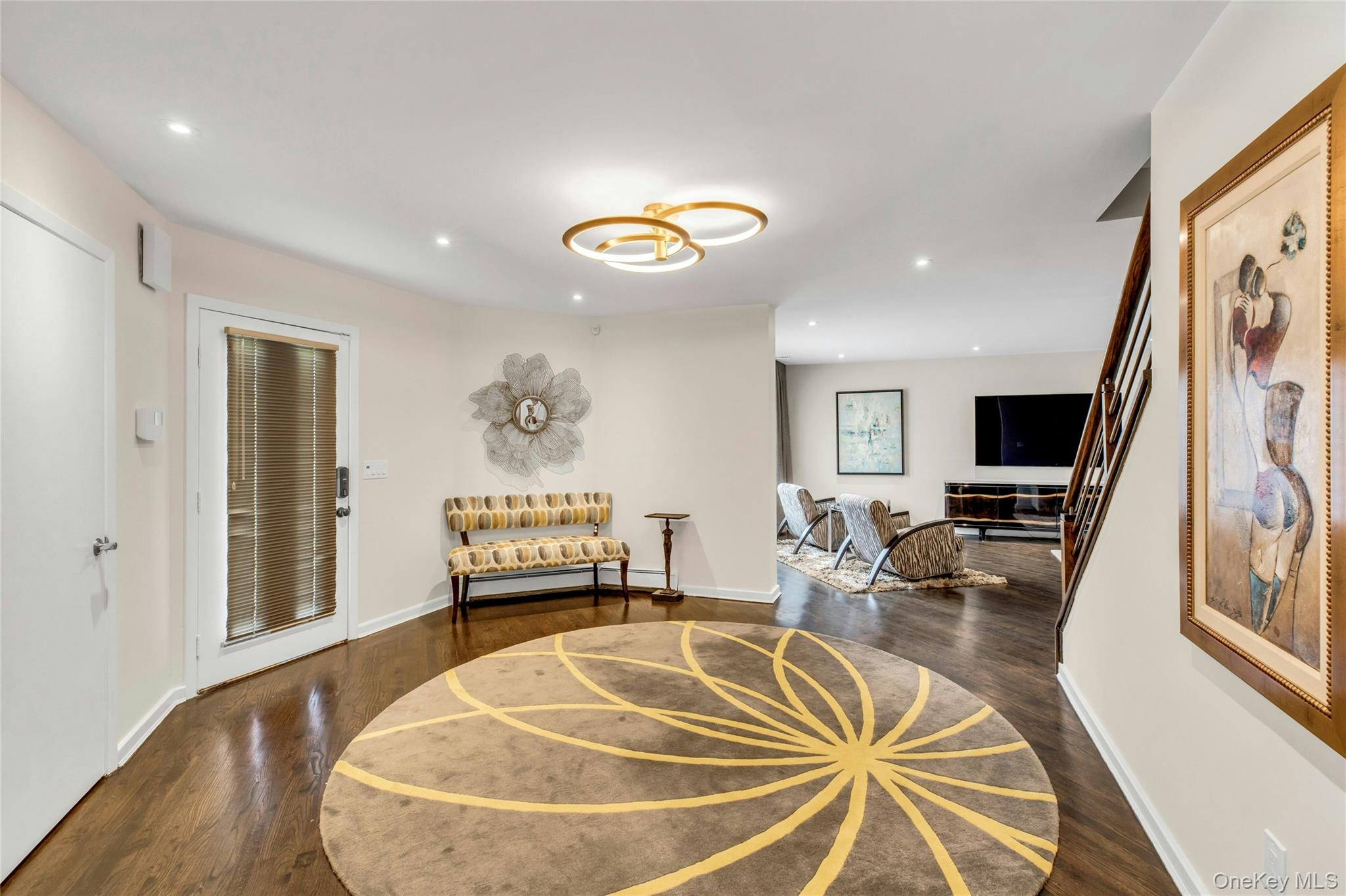 71 Hofstra Drive, Plainview, NY 11803