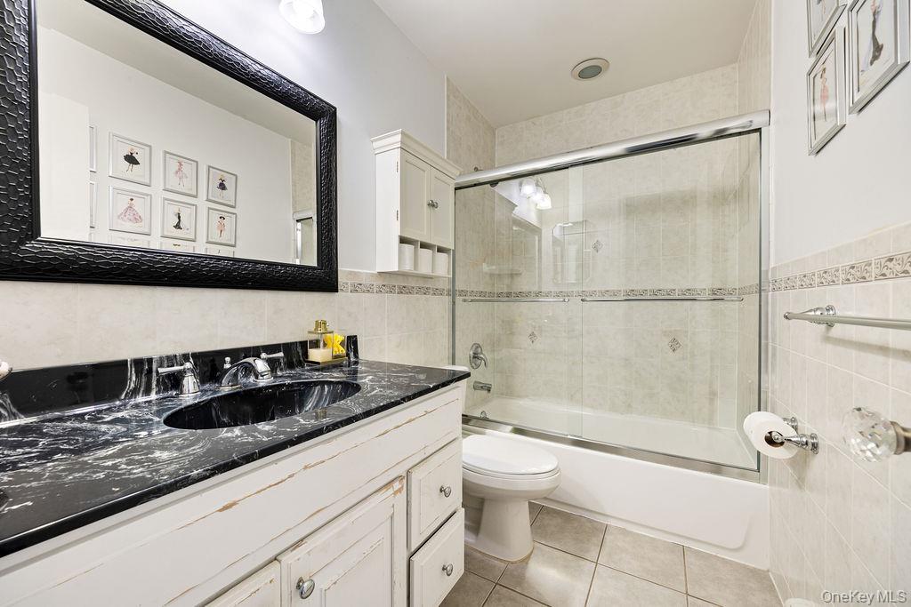 6 Fairway Oval, Spring Valley, NY 10977