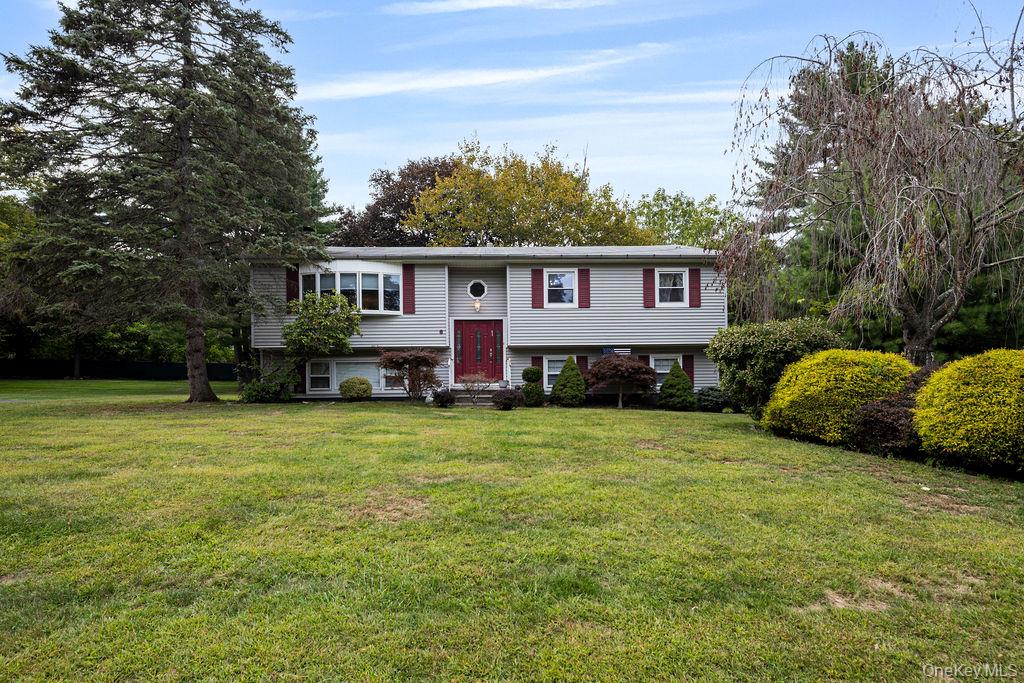 6 Fairway Oval, Spring Valley, NY 10977