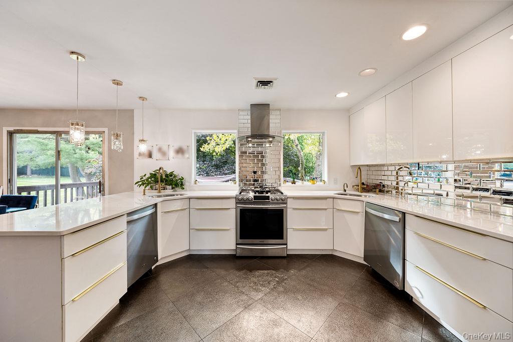 6 Fairway Oval, Spring Valley, NY 10977