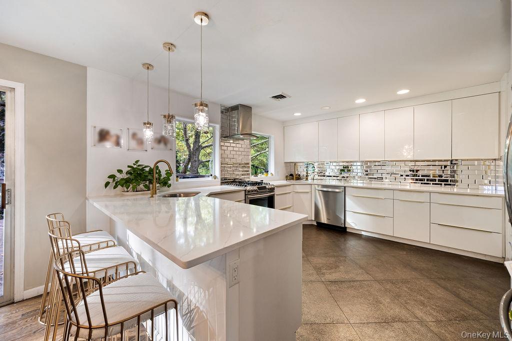 6 Fairway Oval, Spring Valley, NY 10977