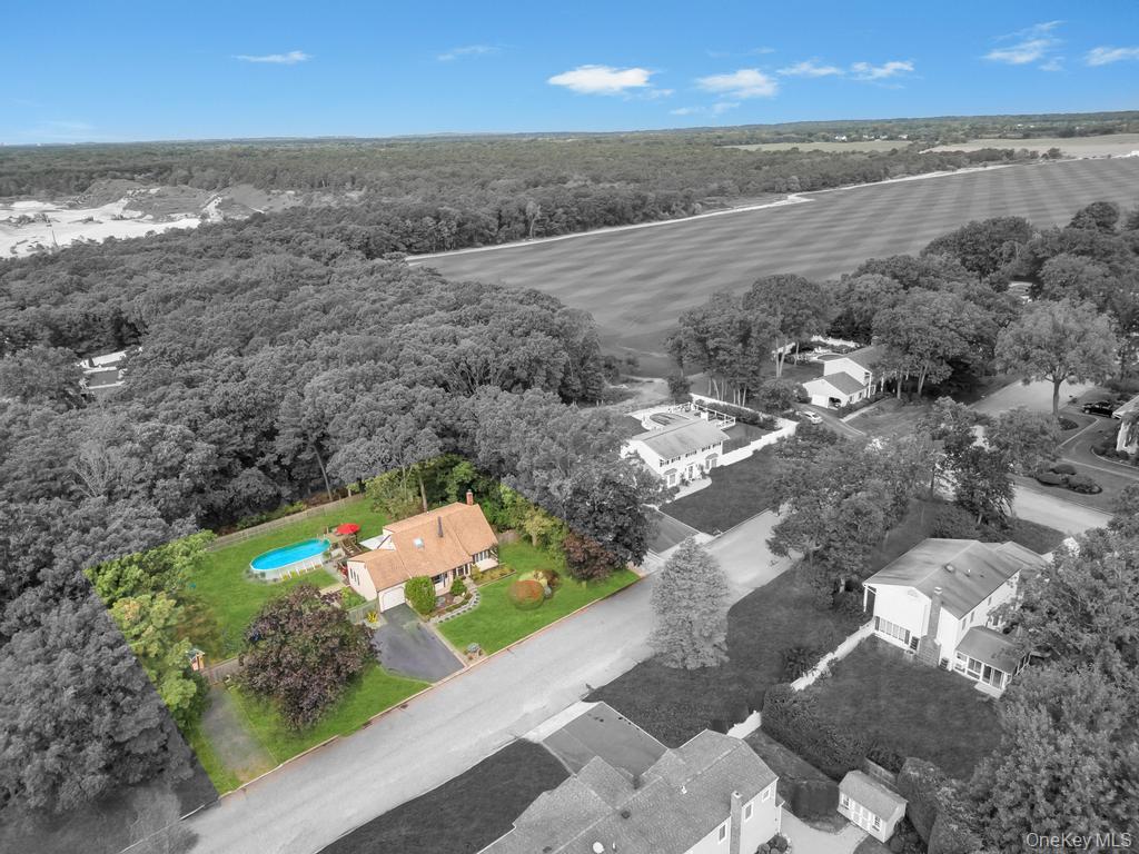 342 Oakland Avenue, Miller Place, NY 11764