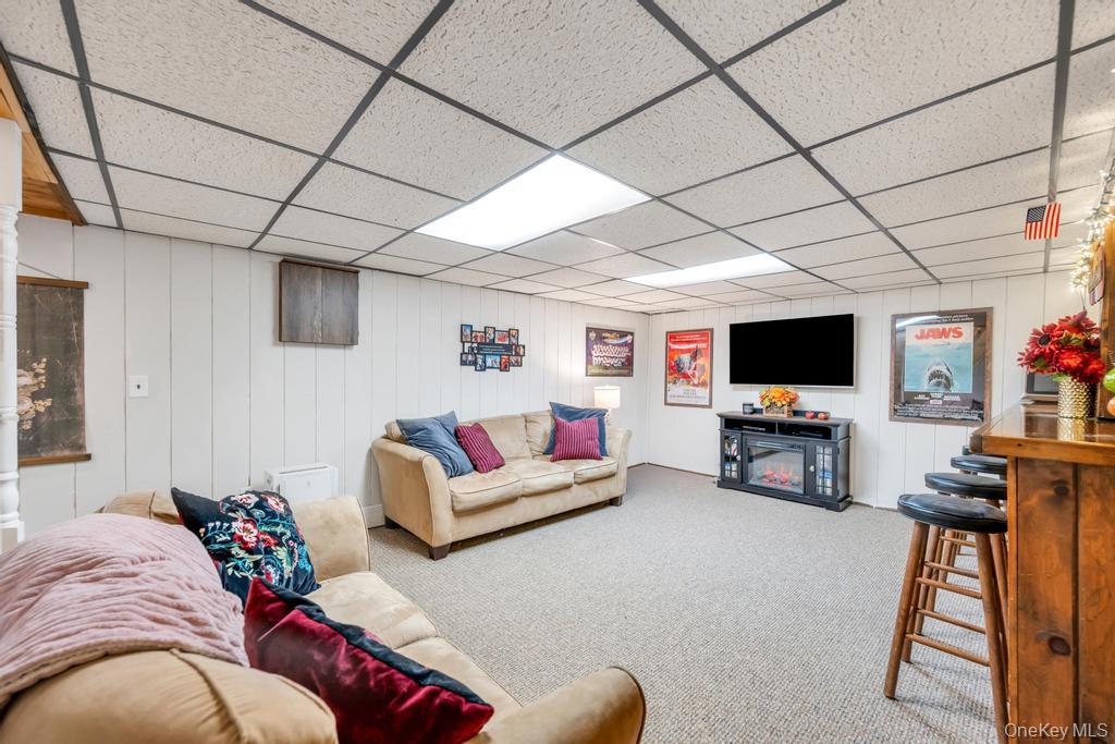 342 Oakland Avenue, Miller Place, NY 11764