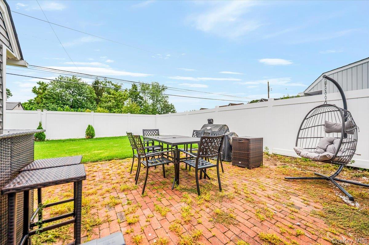 251 Blacksmith Road, Levittown, NY 11756