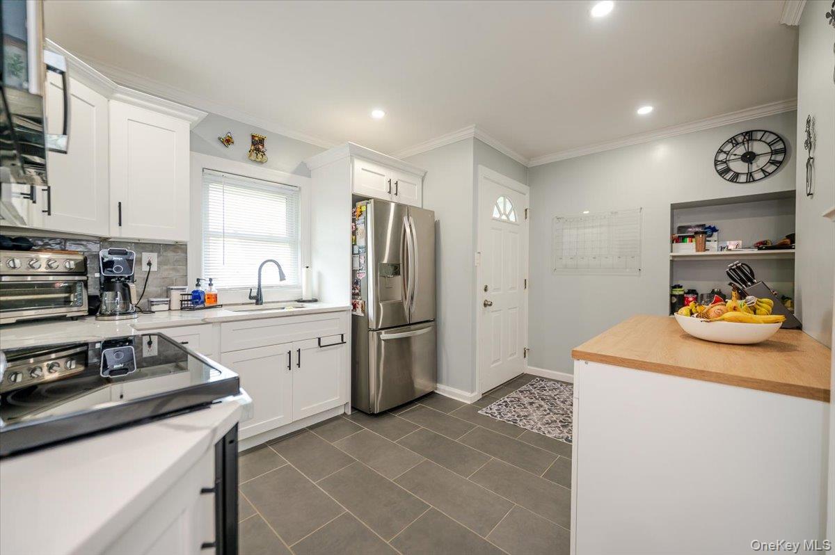 251 Blacksmith Road, Levittown, NY 11756