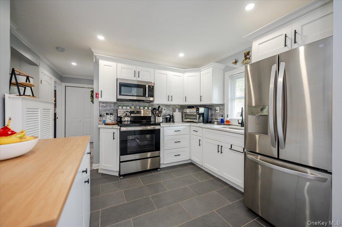 251 Blacksmith Road, Levittown, NY 11756