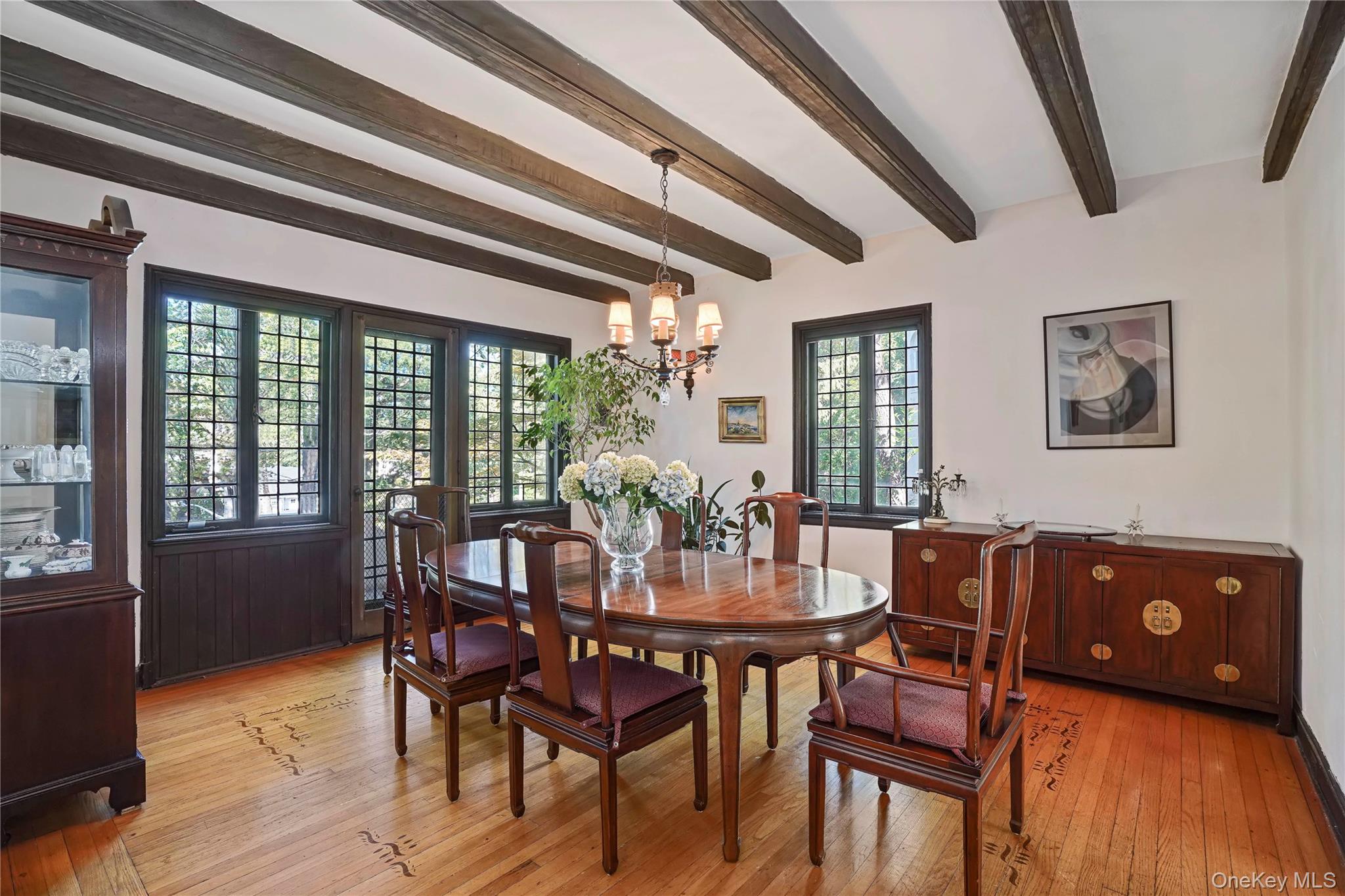 253 Cliff Avenue, Pelham, NY 10803