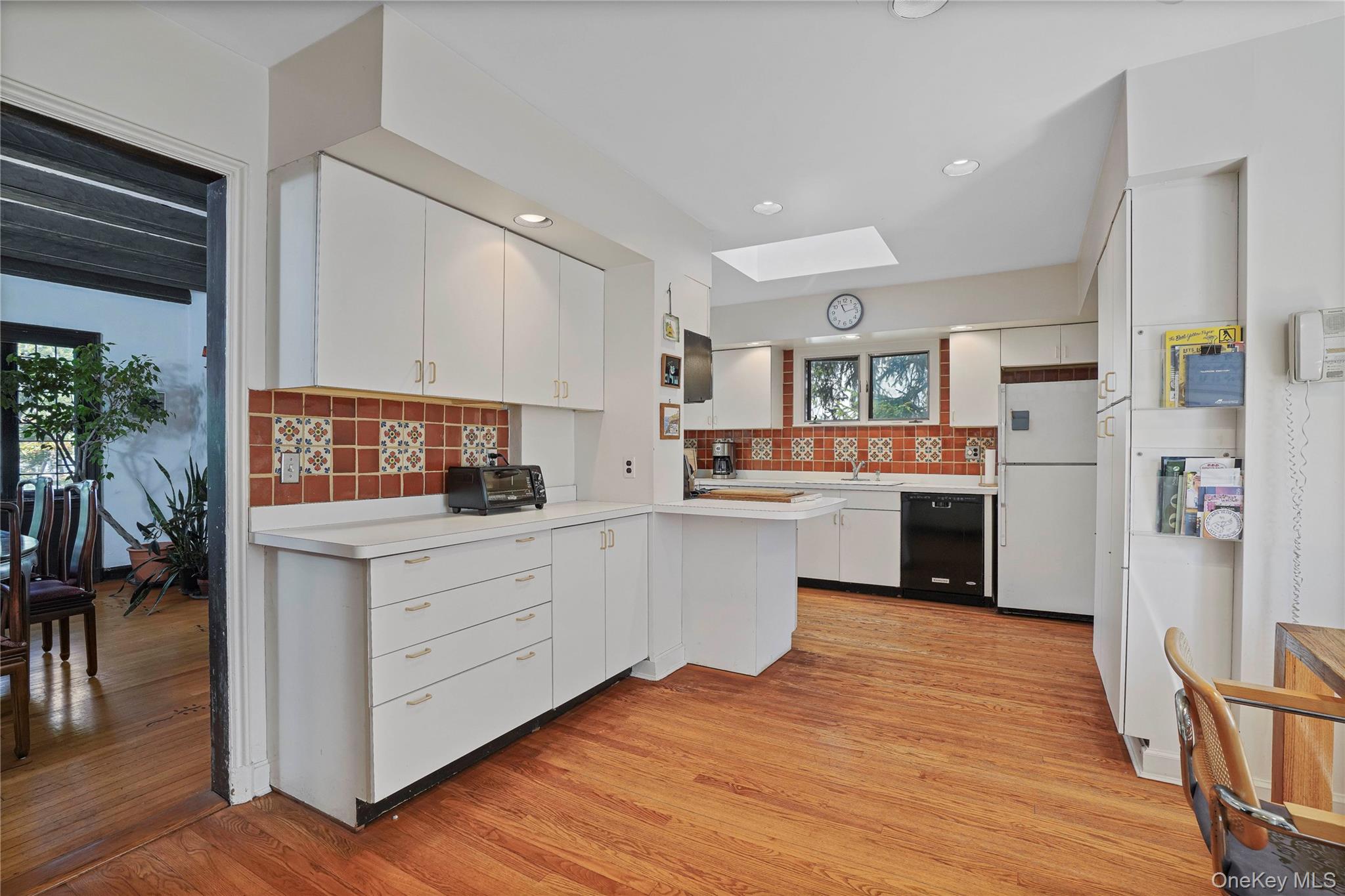 253 Cliff Avenue, Pelham, NY 10803