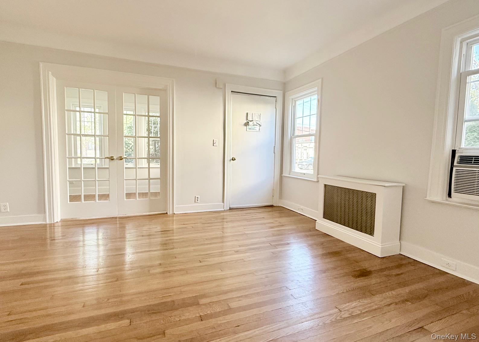 453 Beach Avenue # Left, Mamaroneck, NY 10543