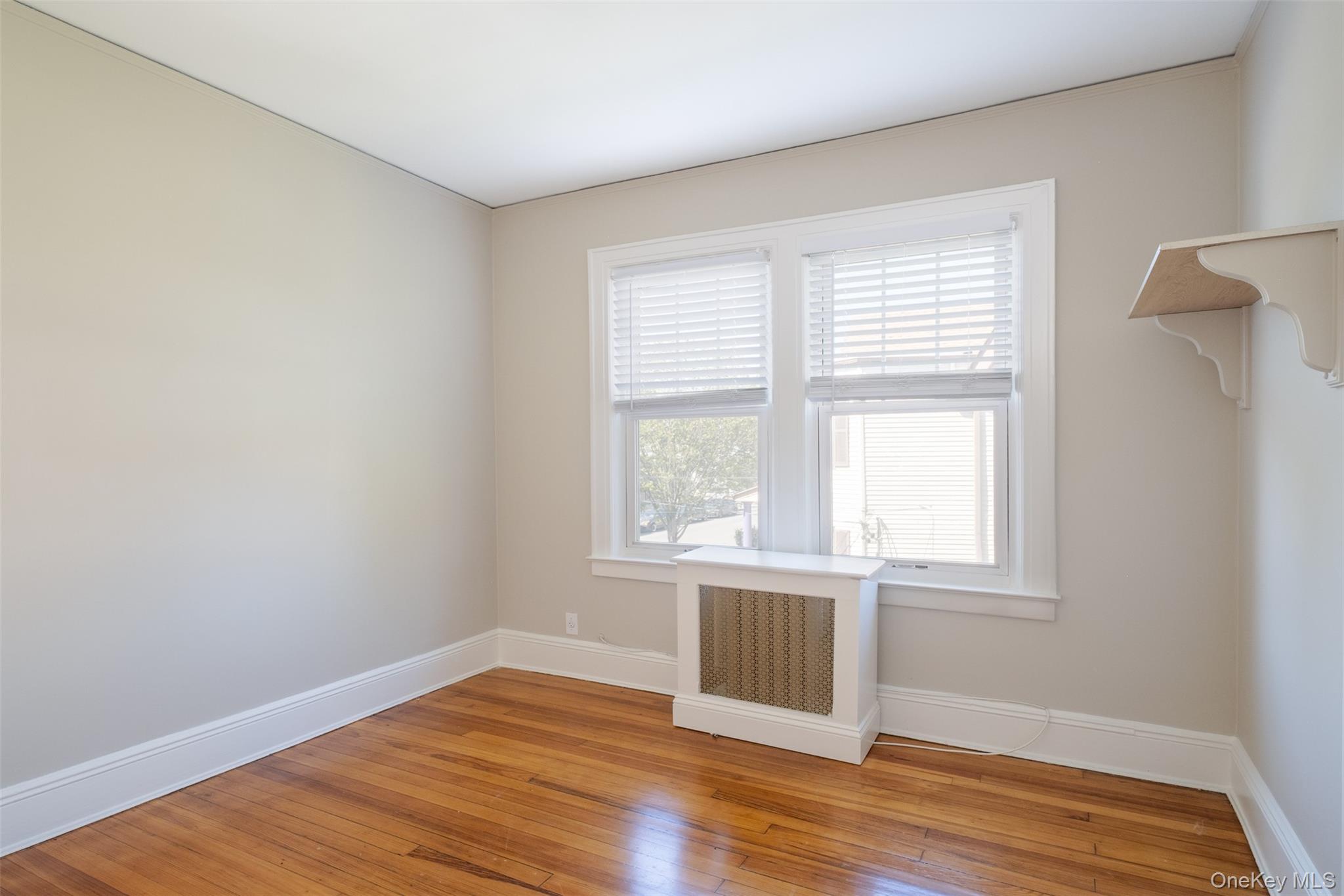 453 Beach Avenue # Left, Mamaroneck, NY 10543