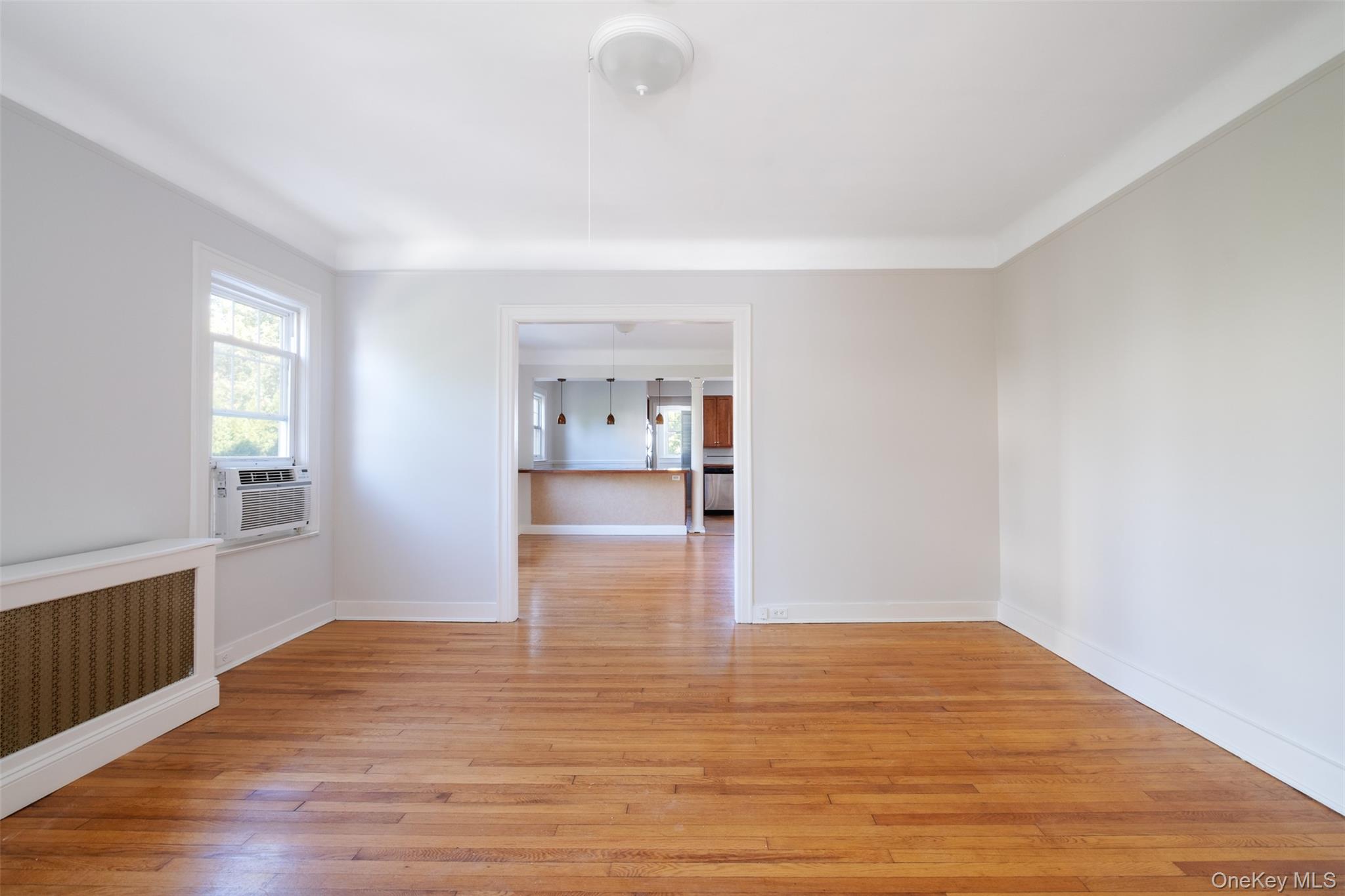 453 Beach Avenue # Left, Mamaroneck, NY 10543