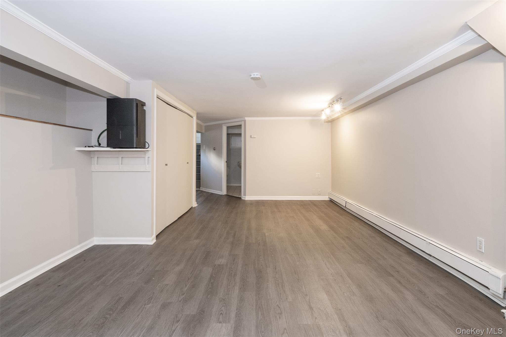 453 Beach Avenue # Left, Mamaroneck, NY 10543