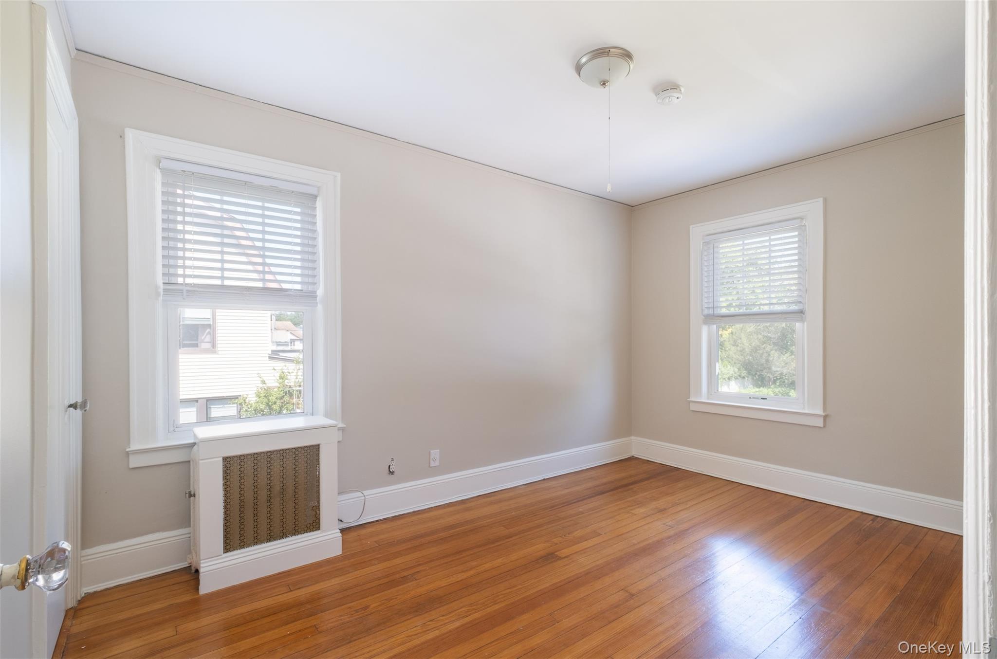 453 Beach Avenue # Left, Mamaroneck, NY 10543