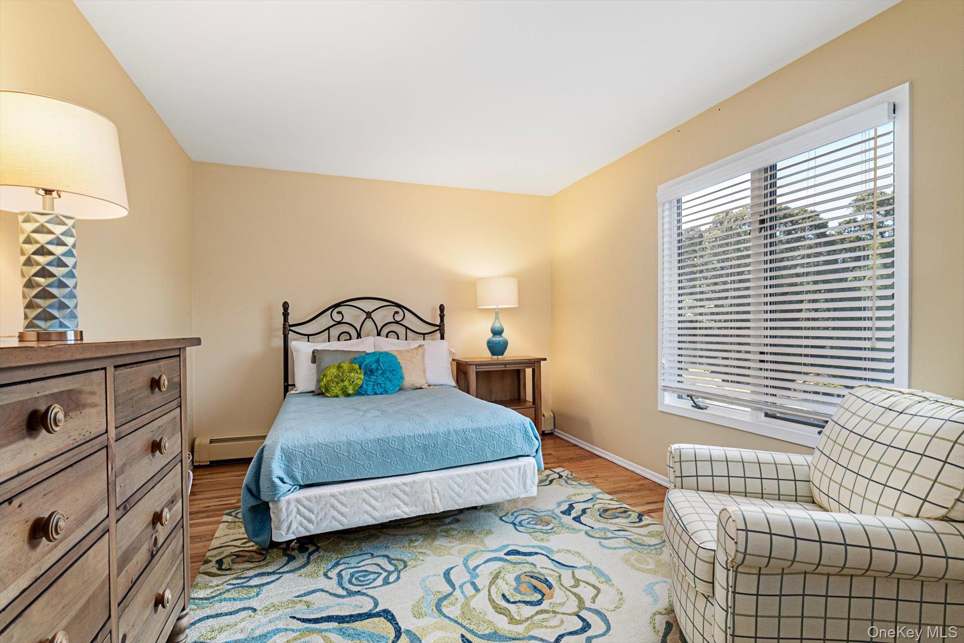 17 Treeview Drive, Melville, NY 11747