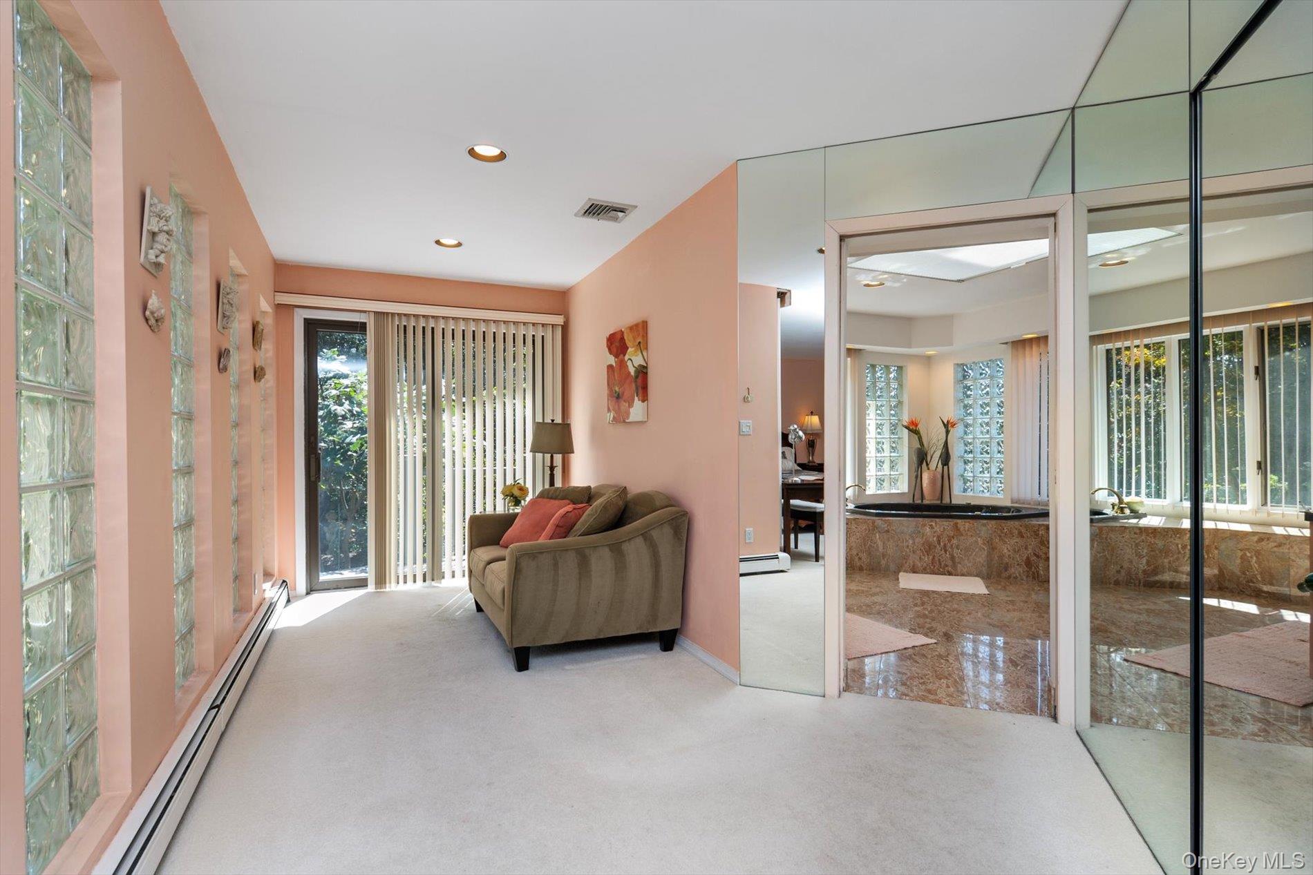 17 Treeview Drive, Melville, NY 11747