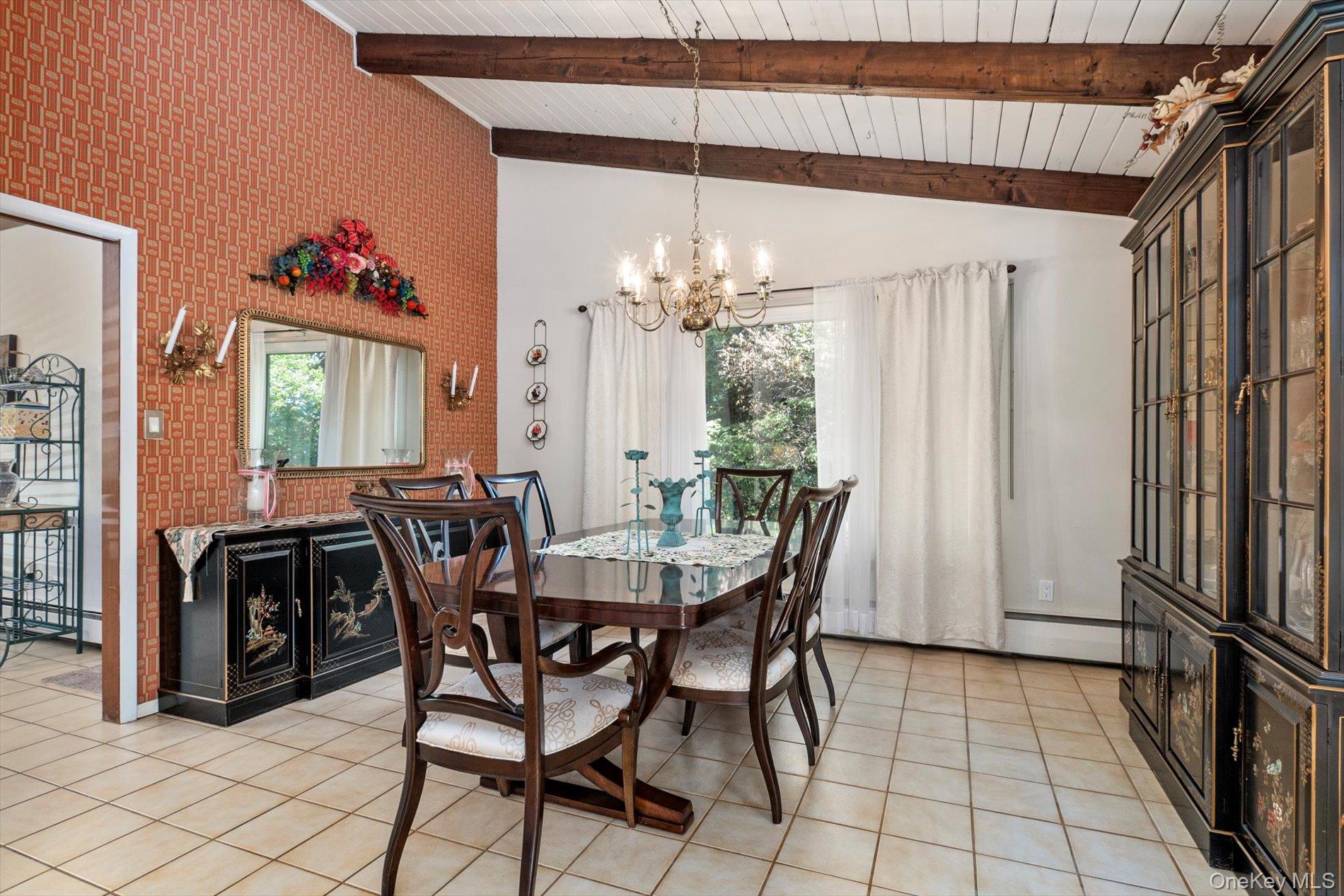 17 Treeview Drive, Melville, NY 11747