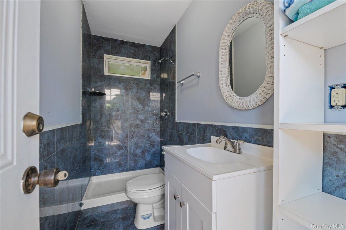 292 Breezyway, Lawrence, NY 11559