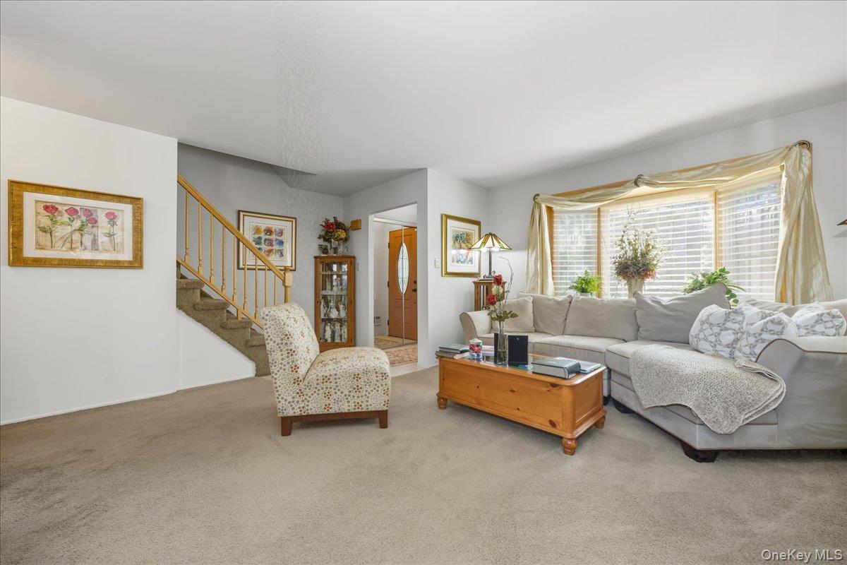 6227 Douglaston Parkway # 13, Douglaston, NY 11362