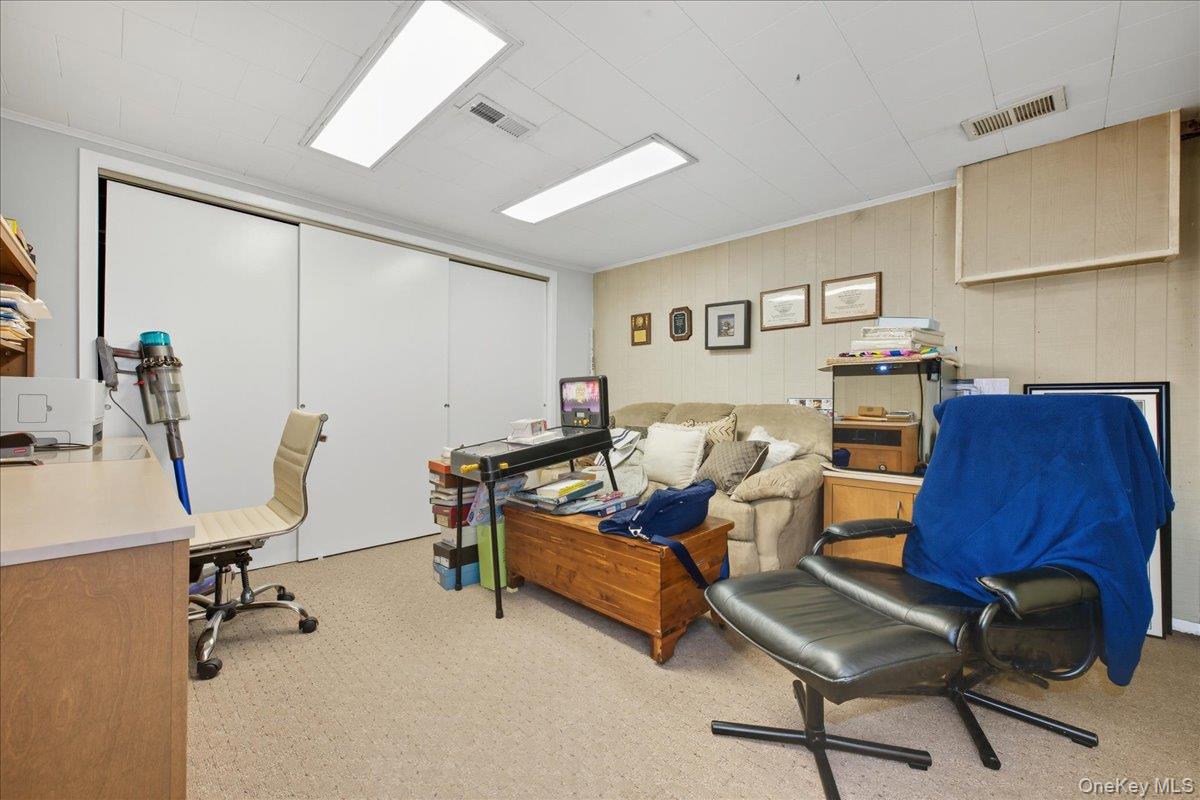 6227 Douglaston Parkway # 13, Douglaston, NY 11362