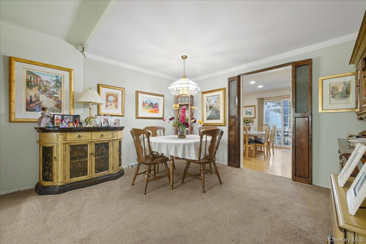 6227 Douglaston Parkway # 13, Douglaston, NY 11362