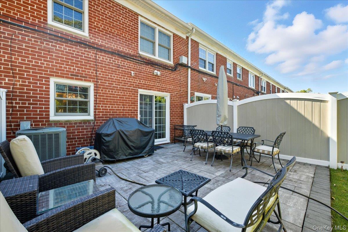 6227 Douglaston Parkway # 13, Douglaston, NY 11362