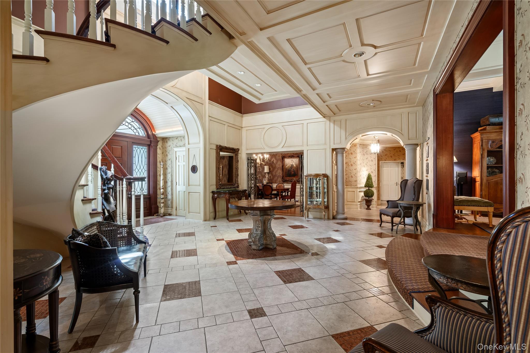 820 Bryant Avenue, Roslyn Harbor, NY 11576