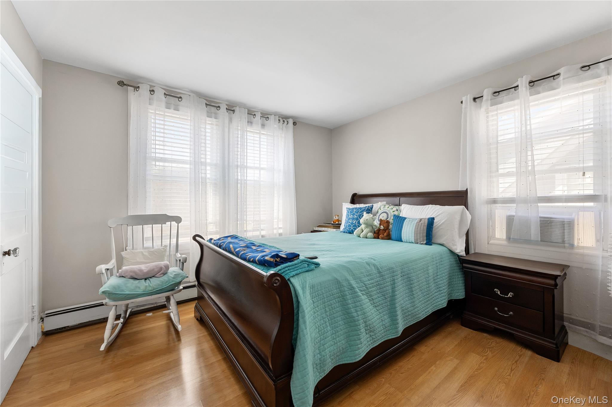 187 S Long Beach Avenue, Freeport, NY 11520