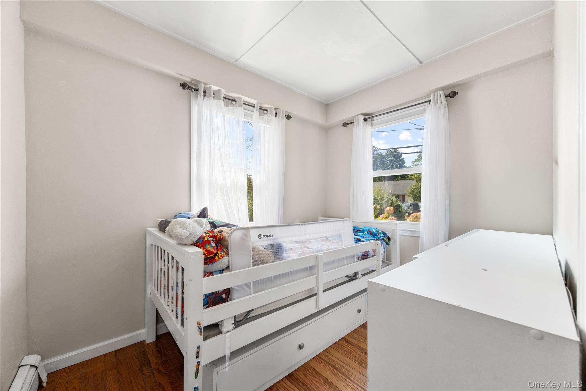 187 S Long Beach Avenue, Freeport, NY 11520