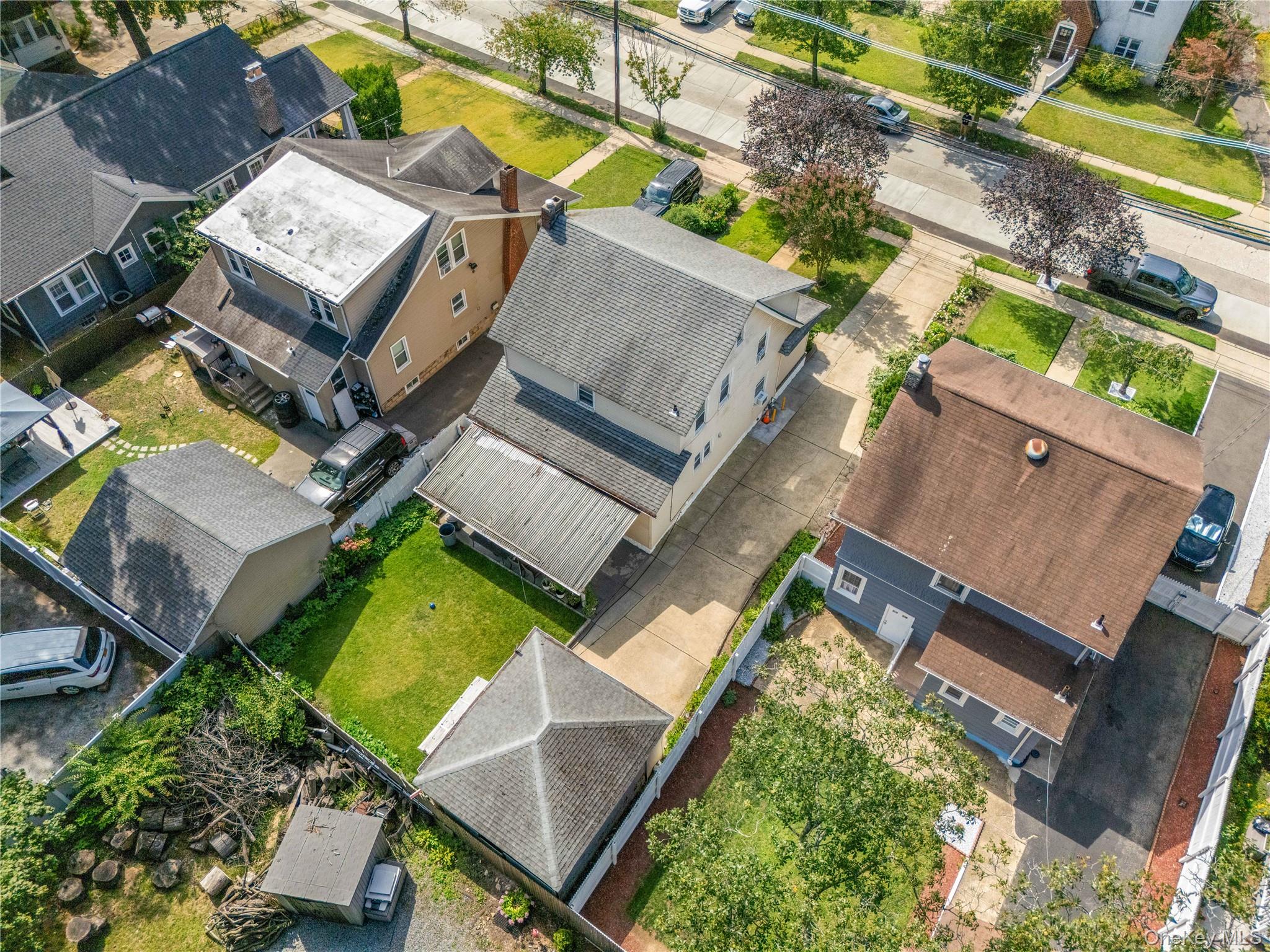 187 S Long Beach Avenue, Freeport, NY 11520