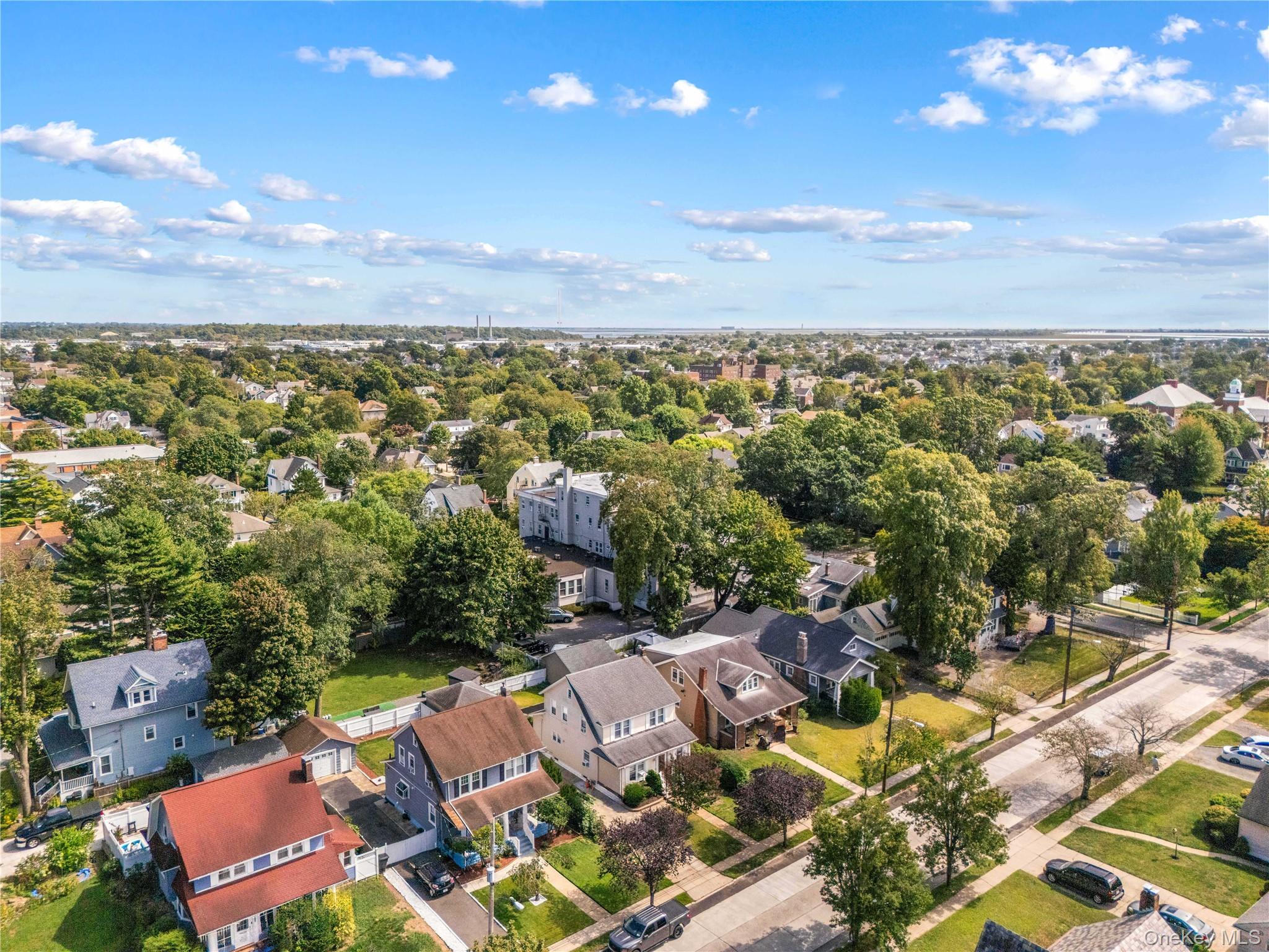 187 S Long Beach Avenue, Freeport, NY 11520