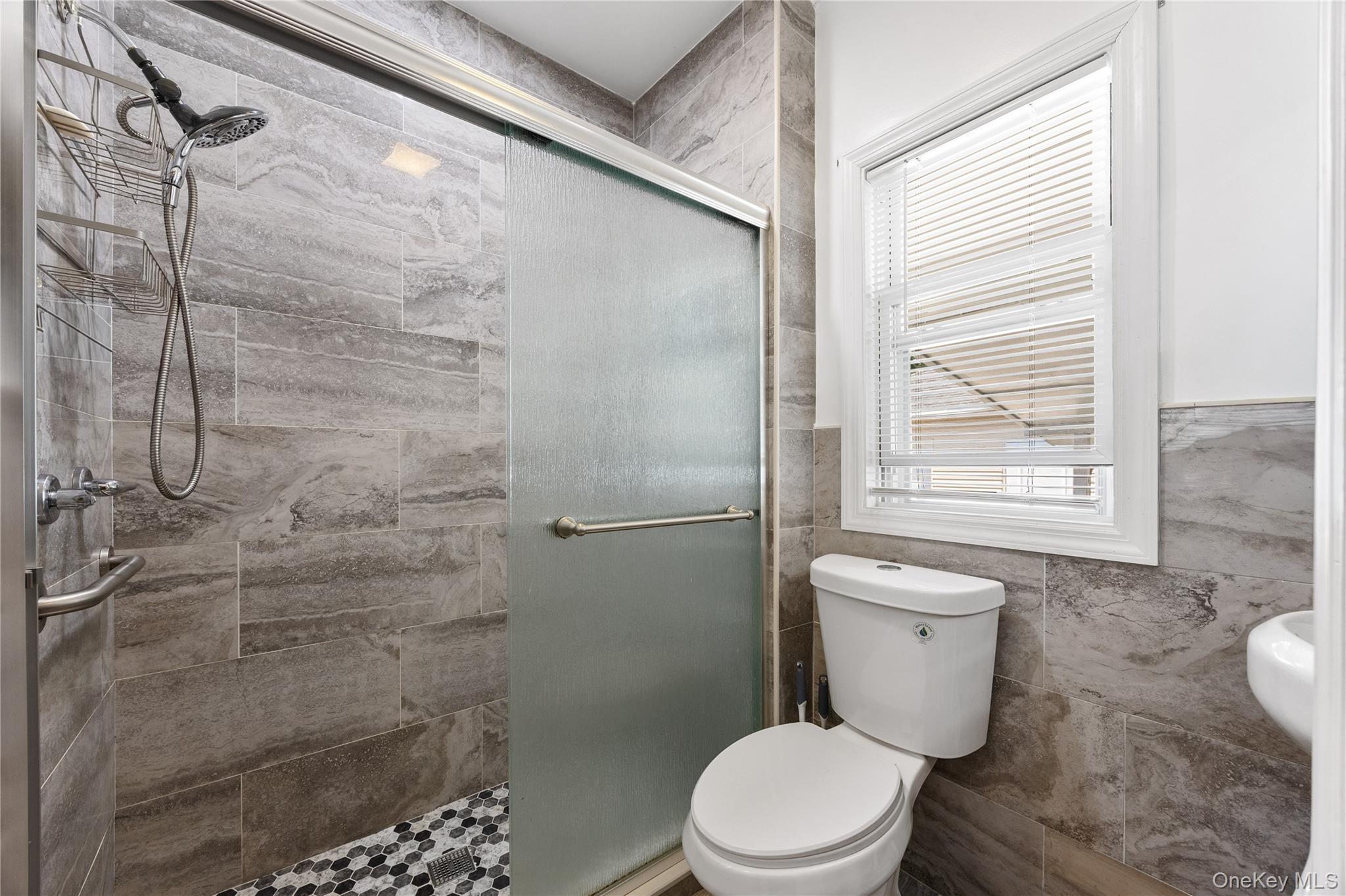 187 S Long Beach Avenue, Freeport, NY 11520