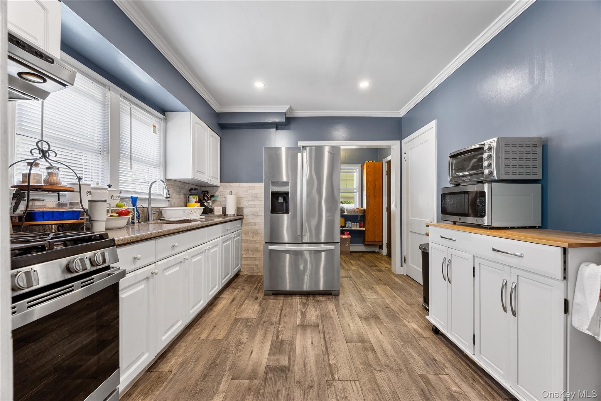 187 S Long Beach Avenue, Freeport, NY 11520