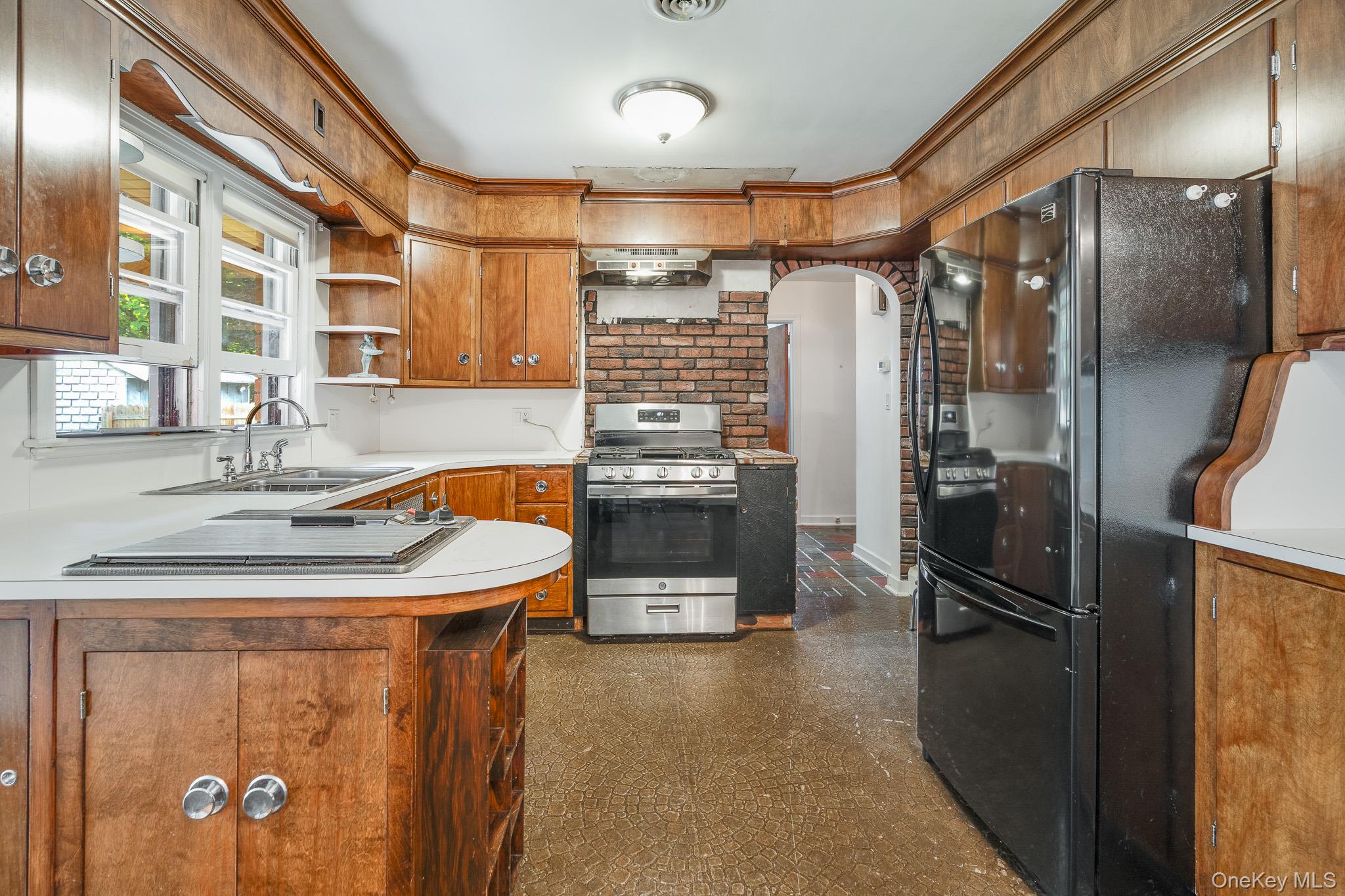 42 Clark Street, Poughkeepsie, NY 12601