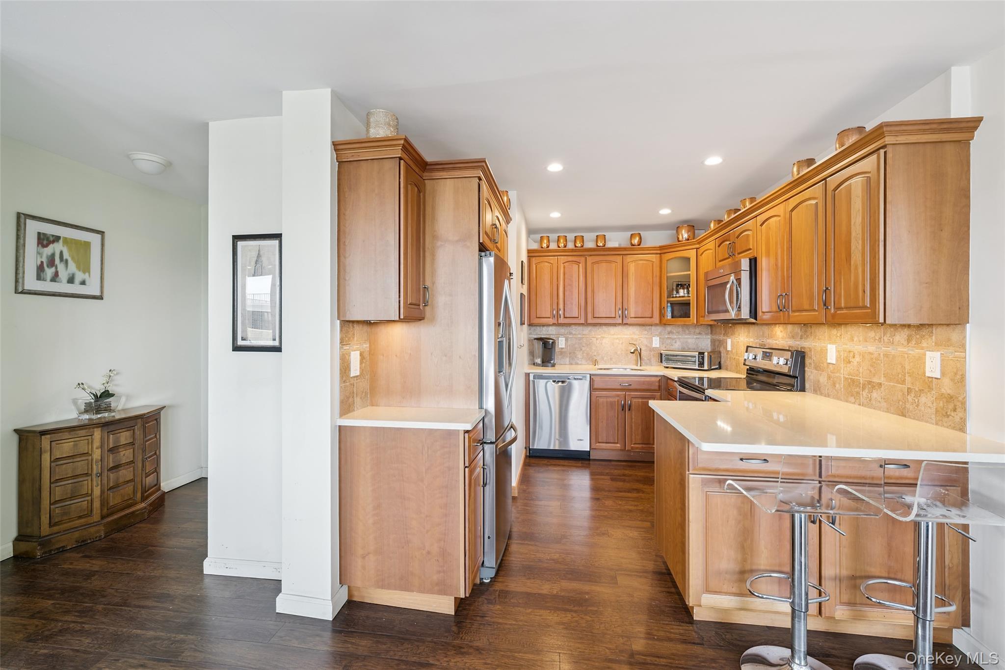 166-40 Powells Cove Boulevard # 9B, Beechhurst, NY 11357