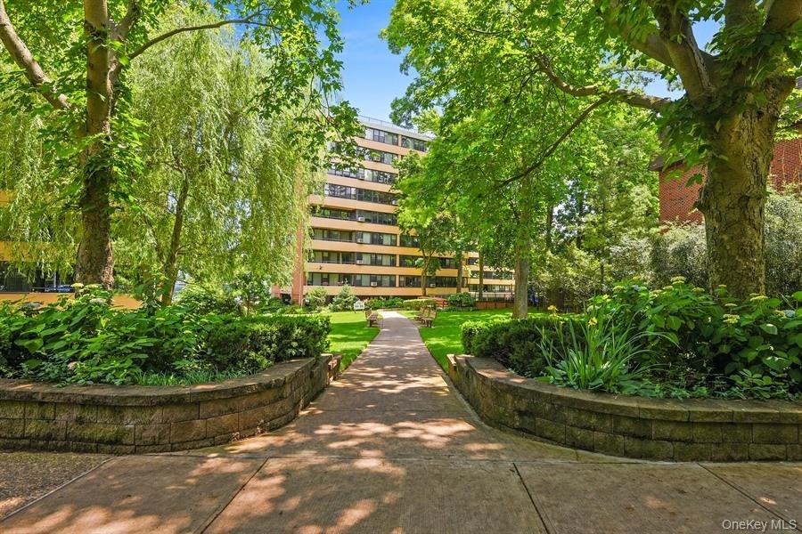 166-40 Powells Cove Boulevard # 9B, Beechhurst, NY 11357