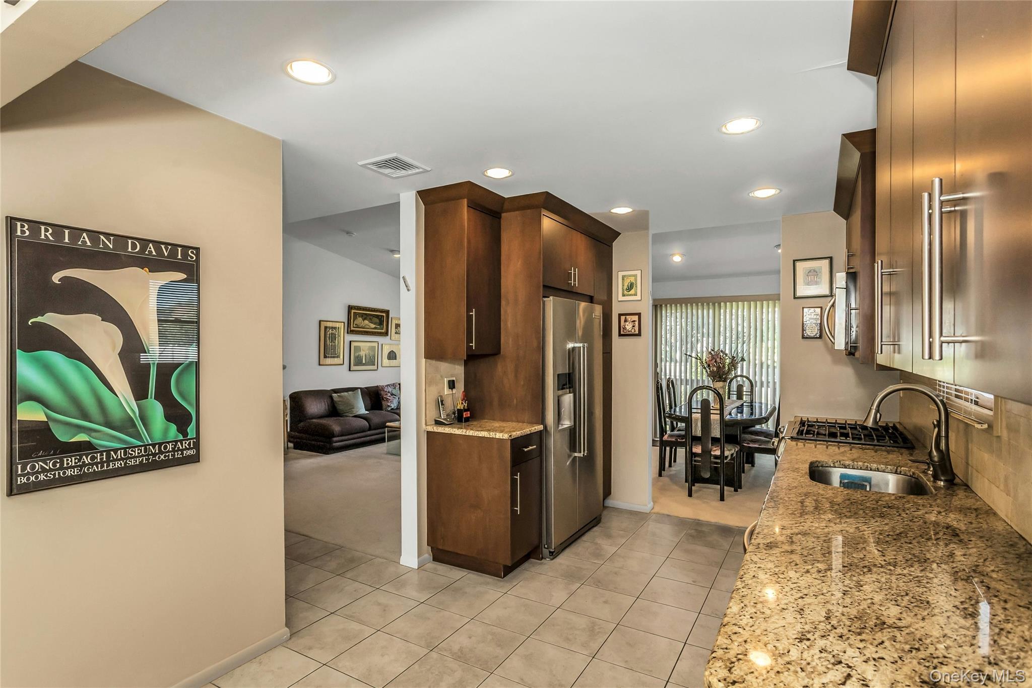 14 Judith Street, Plainview, NY 11803