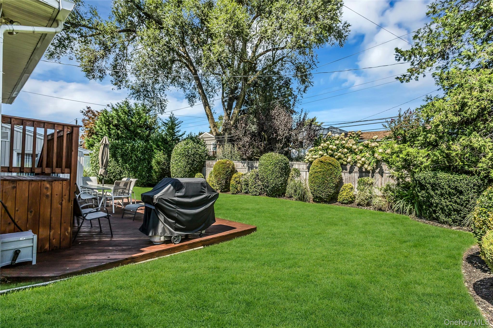 14 Judith Street, Plainview, NY 11803