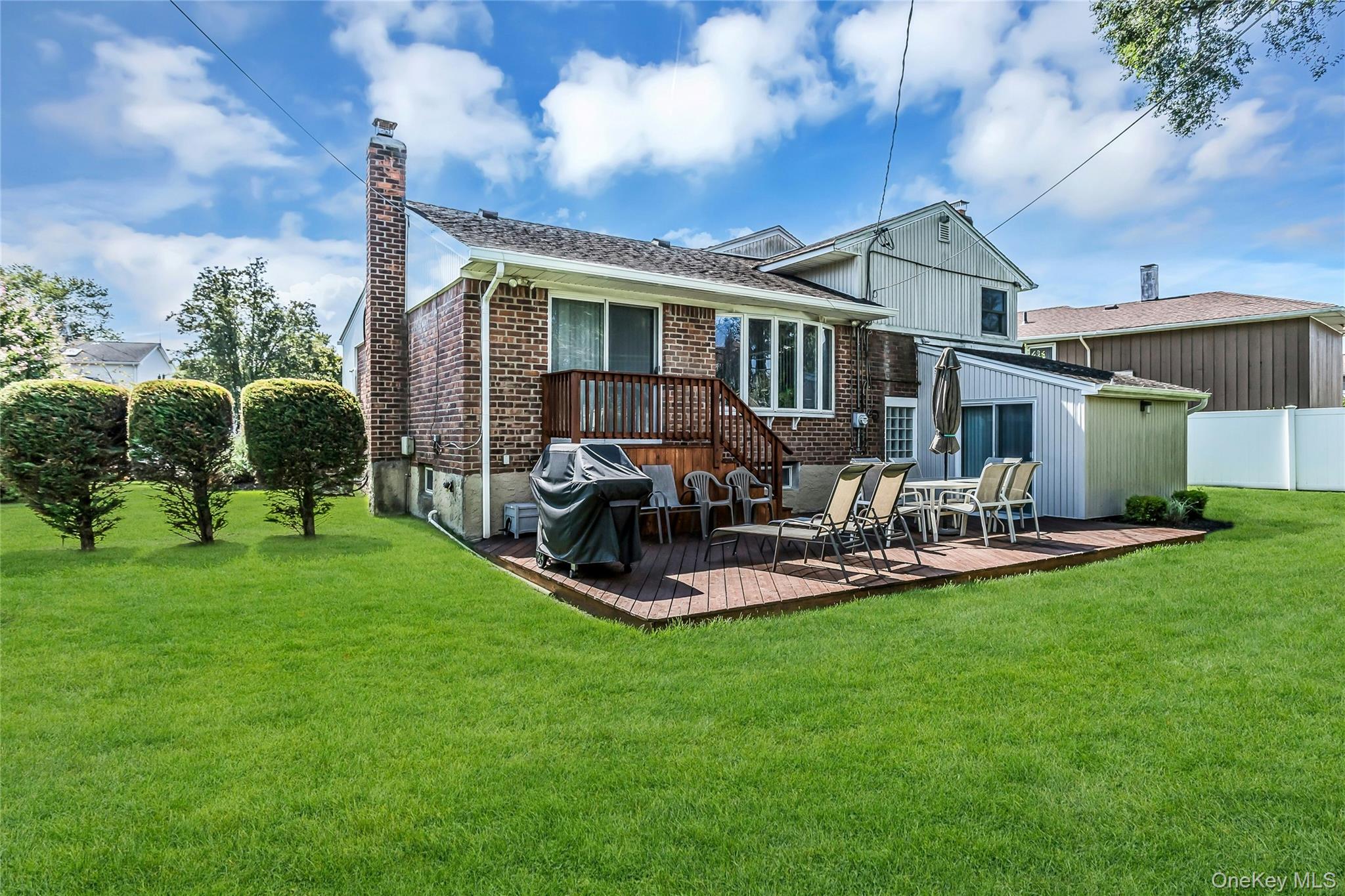 14 Judith Street, Plainview, NY 11803