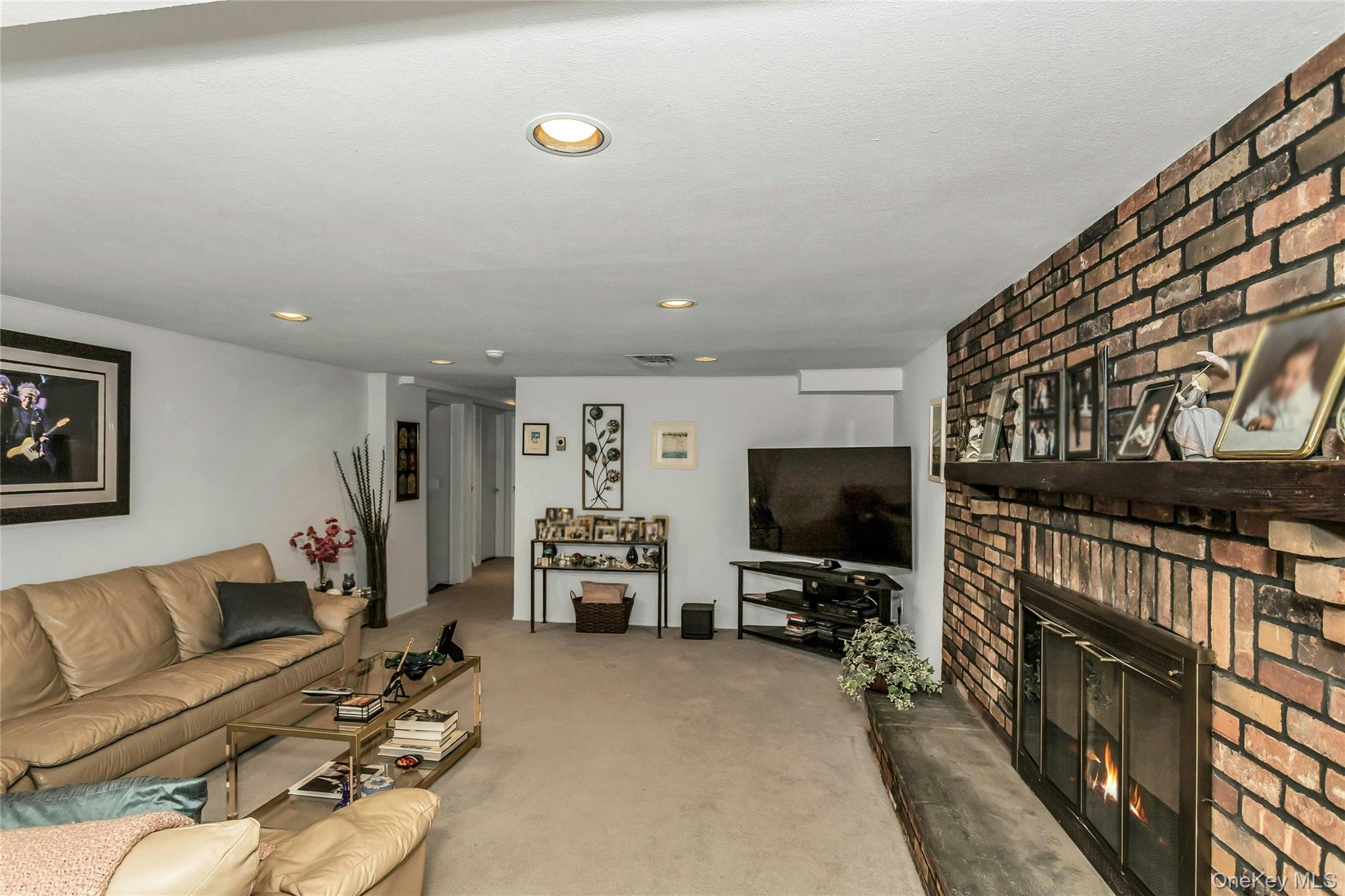 14 Judith Street, Plainview, NY 11803