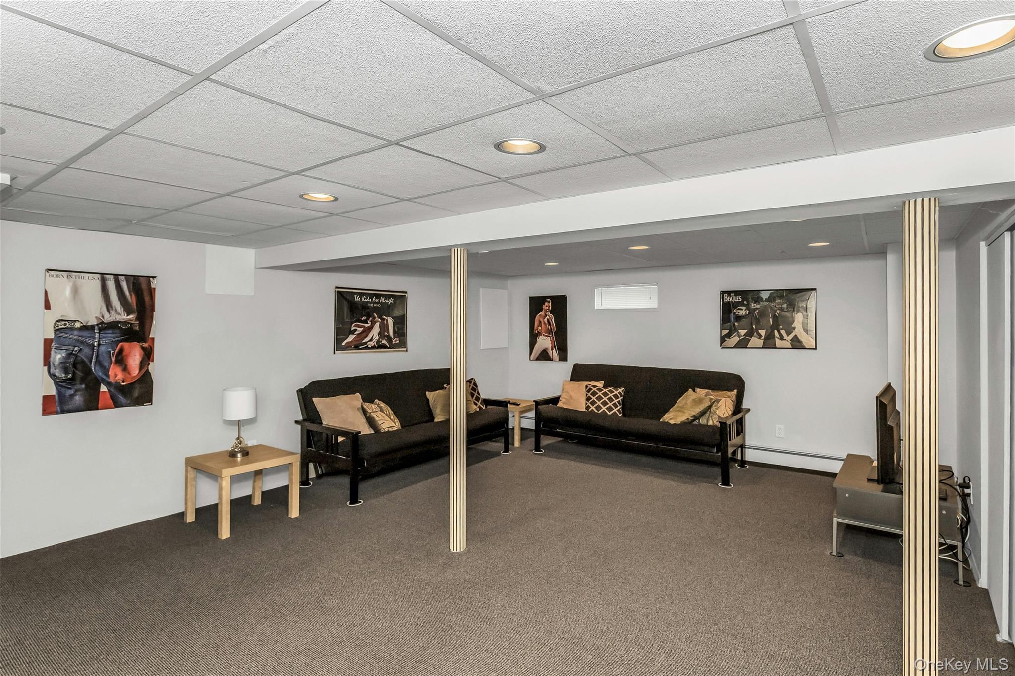 14 Judith Street, Plainview, NY 11803