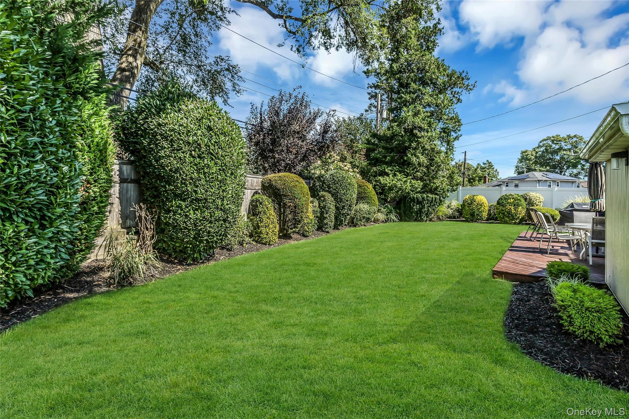 14 Judith Street, Plainview, NY 11803