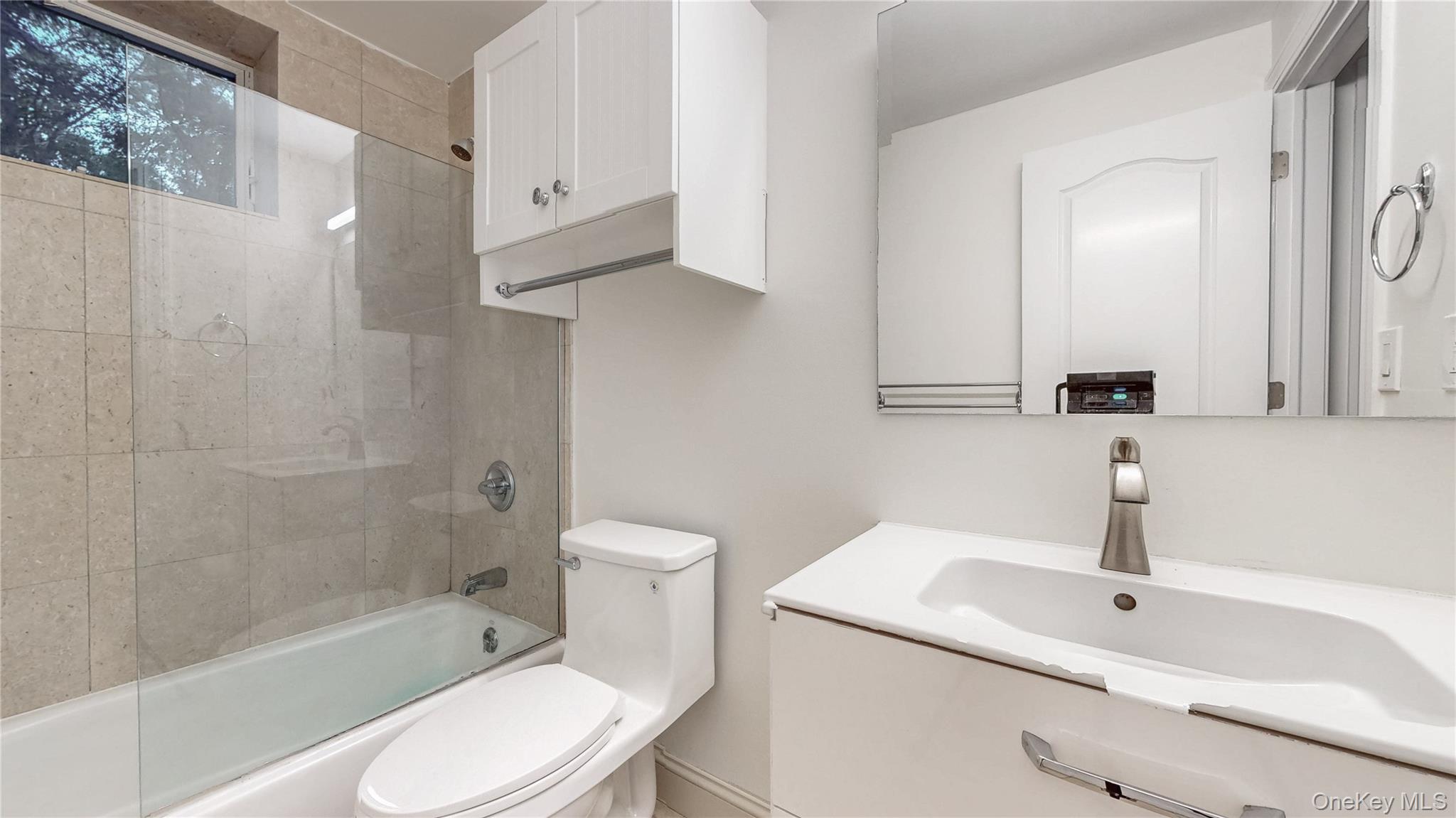 177 Red Creek Road, Hampton Bays, NY 11946