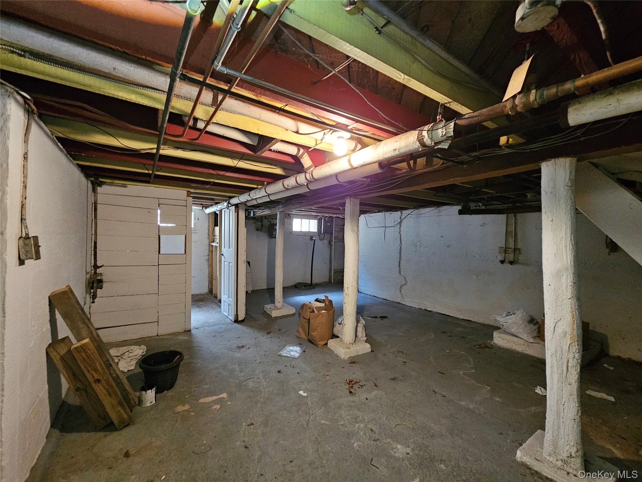 28 Cross Street, Locust Valley, NY 11560